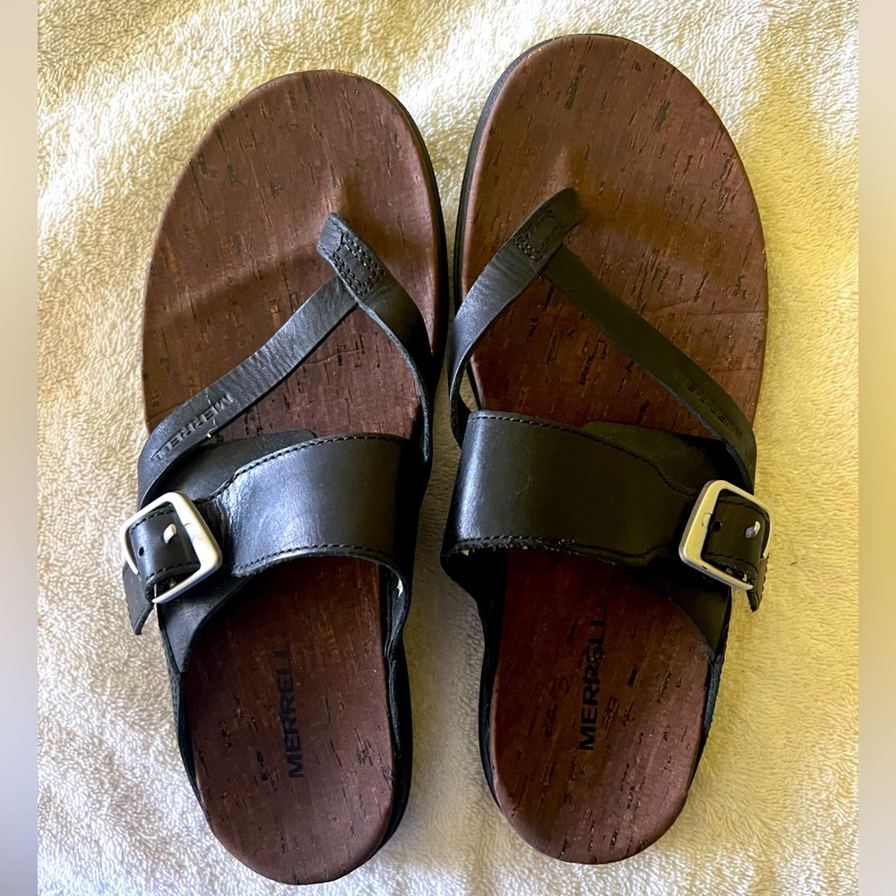 Black Merrell Women’s Sandals size 8